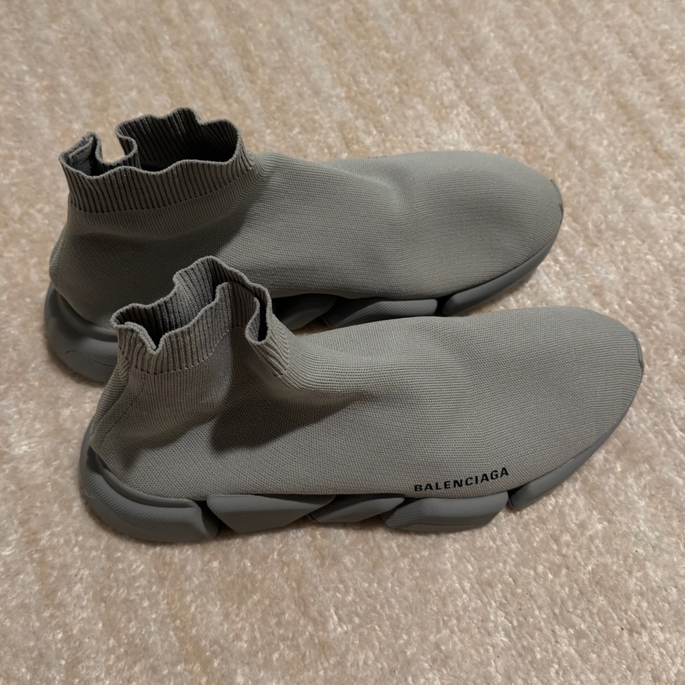 Balenciaga Light Grey Sneaker with Logo